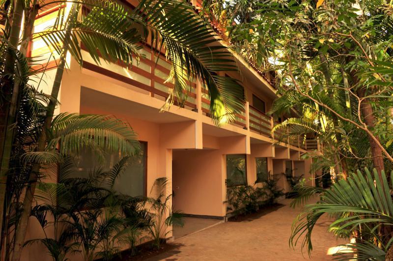 The Clematis Hotel Candolim Kültér fotó